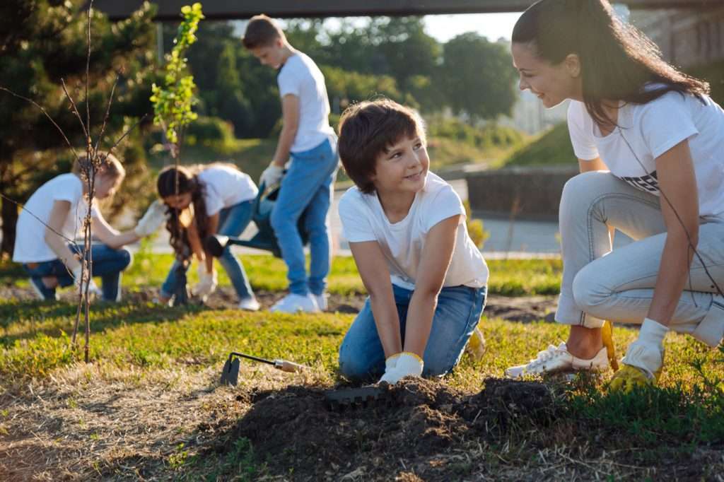 outdoor classroom teacher with pupil